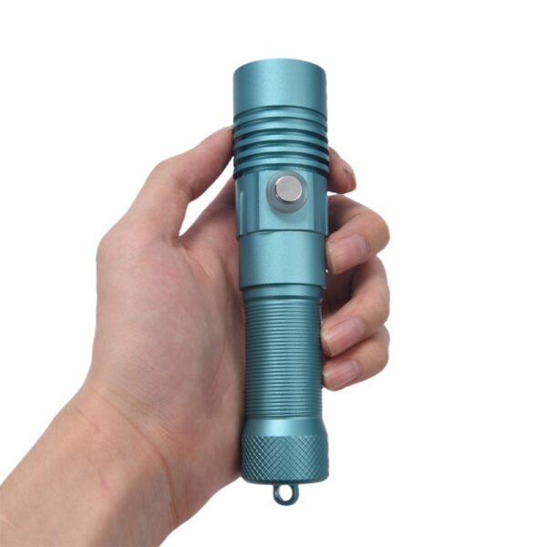 Majellan DT40 Underwater Diving Flashlight: Your Perfect Dive Companion - Image 3