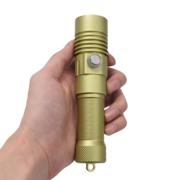 Majellan DT40 Underwater Diving Flashlight: Your Perfect Dive Companion - Image 2