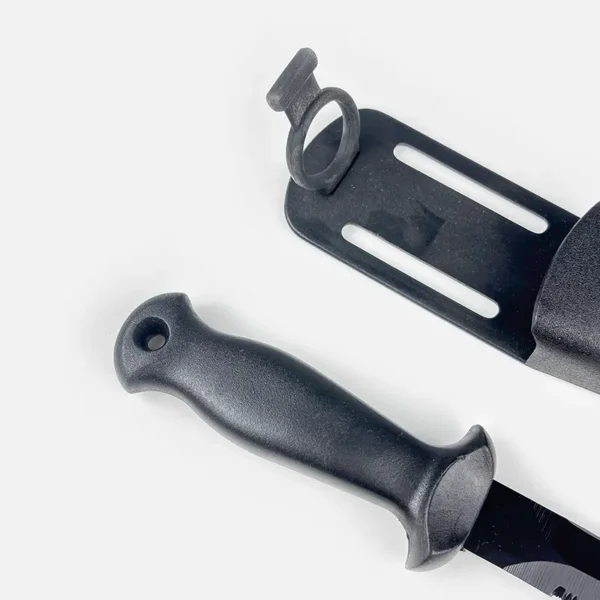 Stainless Steel Knife with Serrated Edge 1: The Perfect Companion for Spearfishing Adventures - Image 4