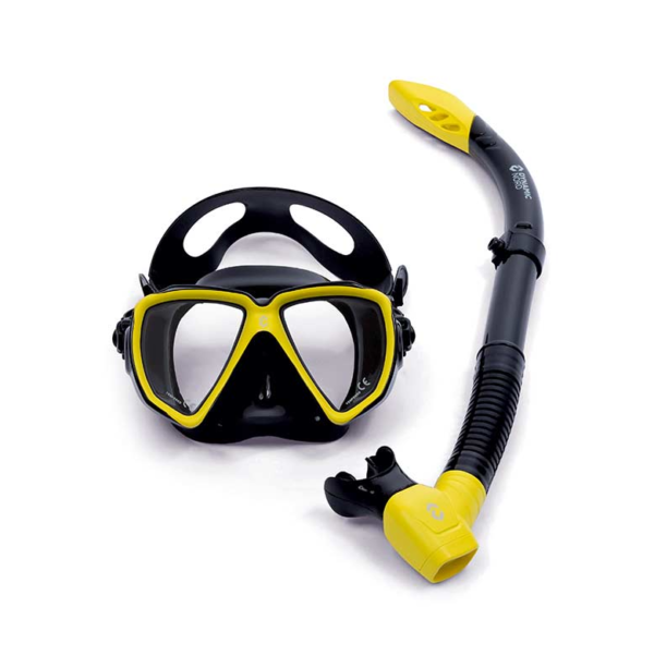 Depths with the MS-21 Snorkeling Set for Adults - Image 2